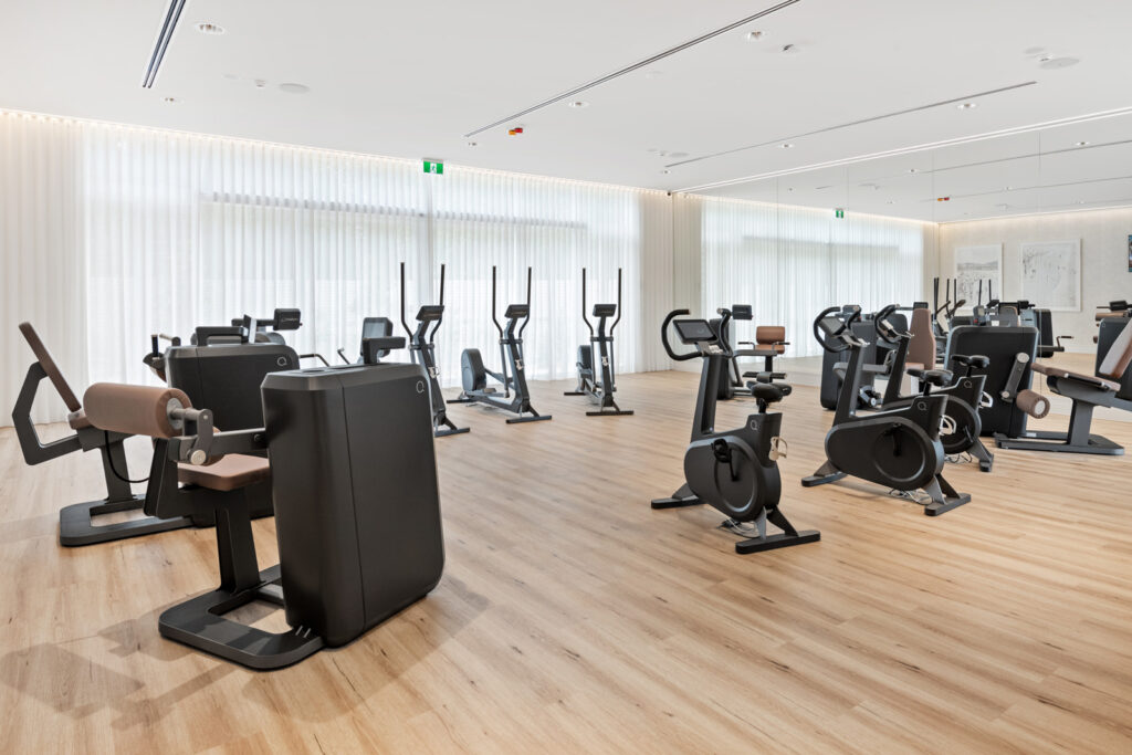 PLR Yamba Cove Vantage country club (8)